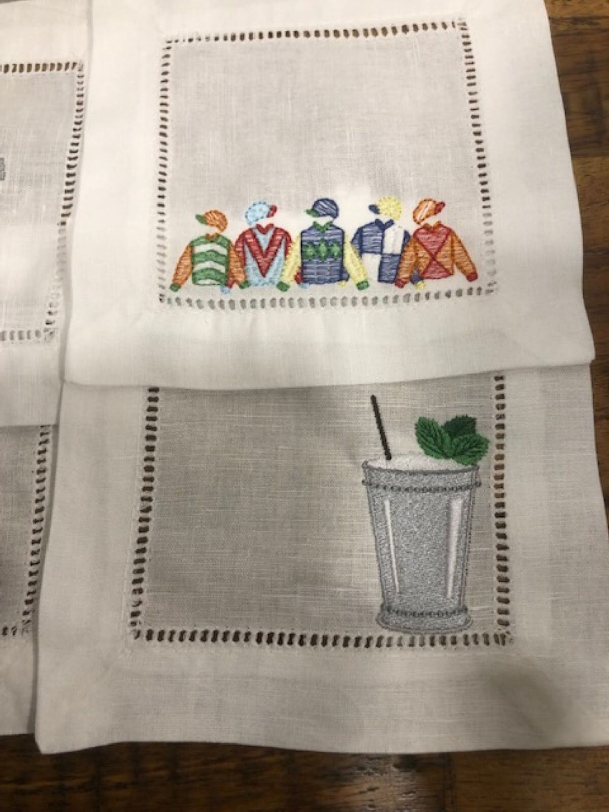 Kentucky Derby Embroidered Cocktail Napkins, Derby Cocktail Napkins set of 4, 6, Bar Top Napkins, Derby Gifts, Churchill Downs Run for Roses