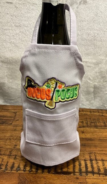 Halloween Wine Bottle Apron, Hallow's Eve Wine bottle cover, wine bottle cover, housewarming gift, wine bottle embroidery, More Boos please