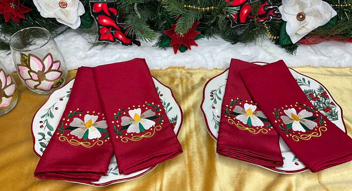 Cajun Christmas Magnolia Dinner Napkin Set | Embroidered Holiday Cloth Napkins