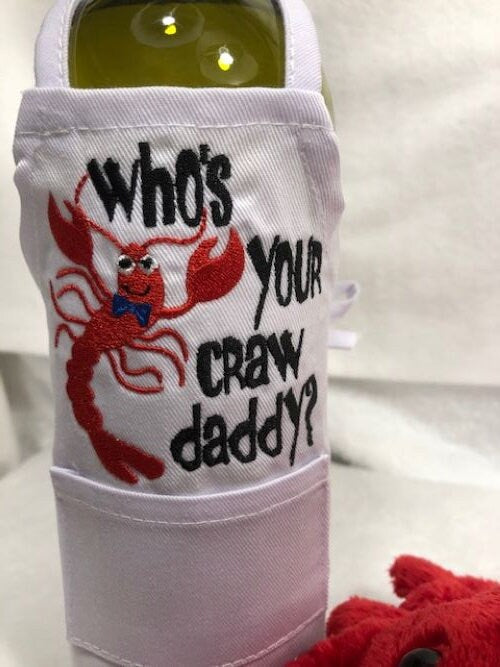 Fathers Day gift, gift for dad, wine bottle apron, wine bottle cajun, Cajun fathers day gift idea, Crawdaddy, embroidered, customized