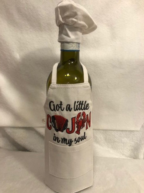 Cajun Wine Bottle Apron, Cajun Wine bottle cover, wine bottle cover, Louisiana housewarming gift, Cajun embroidery
