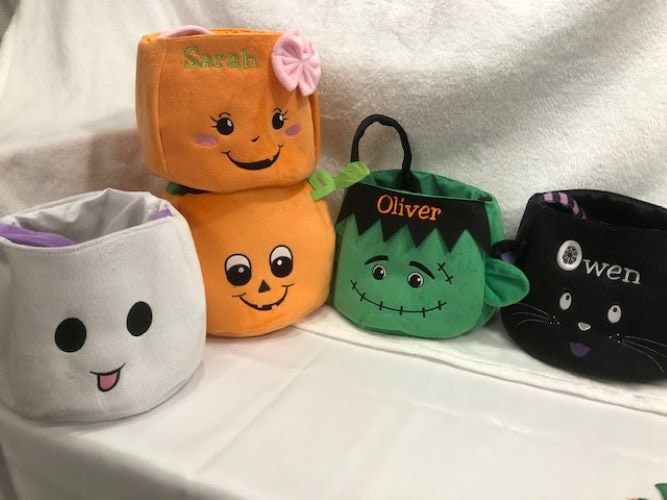 Pumpkin Halloween Basket, Trick or Treat Basket, Trick or Treat Bucket, Halloween Bucket personalized, customized embroidered, Ghost, Cat