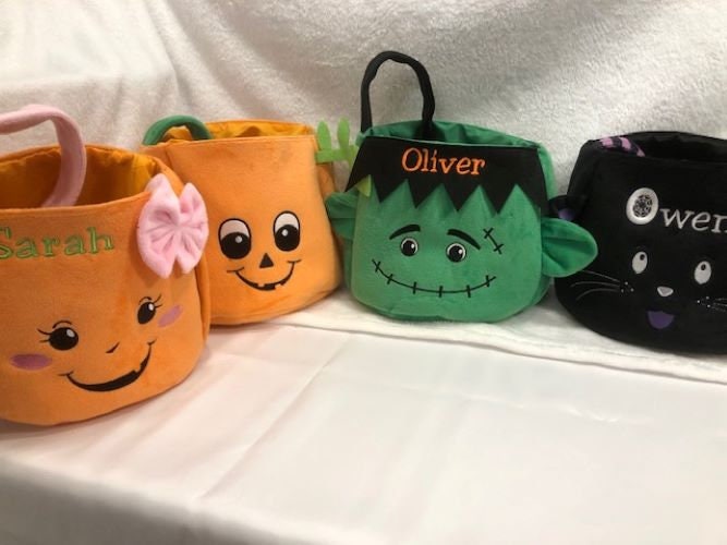 Pumpkin Halloween Basket, Trick or Treat Basket, Trick or Treat Bucket, Halloween Bucket personalized, customized embroidered, Ghost, Cat