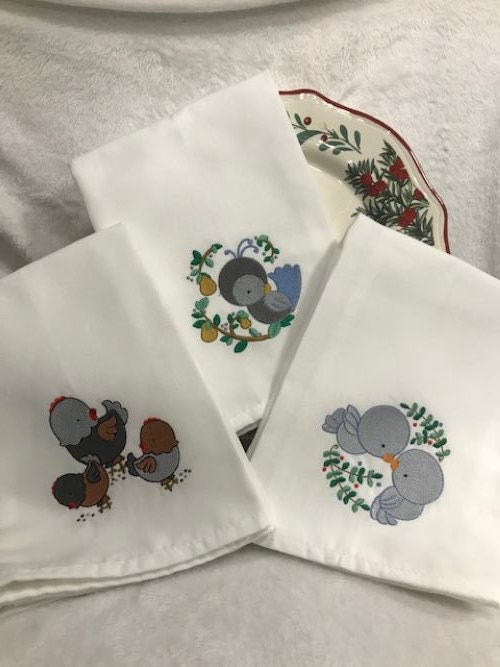 Christmas 12 Days of Christmas Embroidered Cloth Dinner Napkins, Twelve Days of Christmas napkins embroidered
