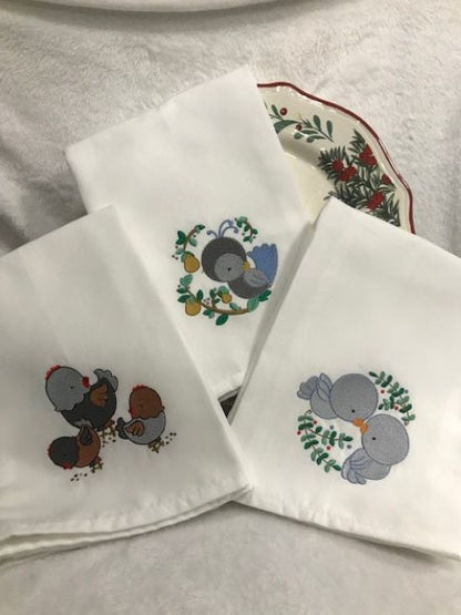 Christmas 12 Days of Christmas Embroidered Cloth Dinner Napkins, Twelve Days of Christmas napkins embroidered