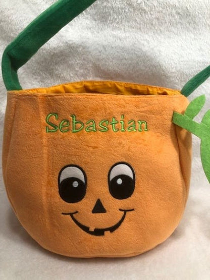 Halloween Basket, Trick or Treat Basket, Trick or Treat Bucket, Halloween Bucket personalized, customized embroidered, Ghost, Cat, Pumpkin