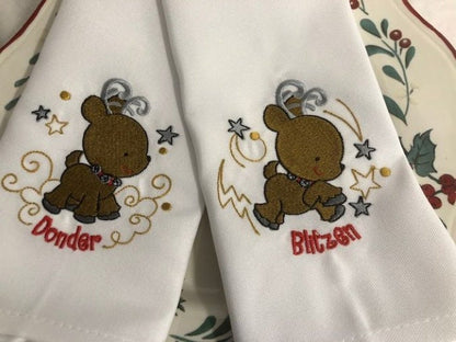 Christmas dinner napkins, Christmas Reindeer Embroidered Cloth Dinner Napkins, Christmas cloth dinner napkins reindeer, embroidered