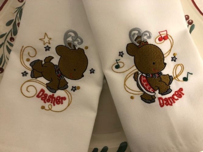 Christmas dinner napkins, Christmas Reindeer Embroidered Cloth Dinner Napkins, Christmas cloth dinner napkins reindeer, embroidered