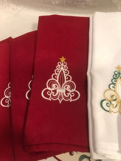 Fleur de Lis Christmas dinner napkin set, Christmas Dinner Napkins embroidered, Fleur de lis Christmas tree dinner napkins