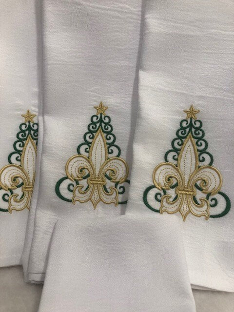 Fleur de Lis Christmas dinner napkin set, Christmas Dinner Napkins embroidered, Fleur de lis Christmas tree dinner napkins