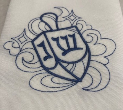 Hanukkah Dinner Napkin set, Chanukah Kitchen Napkin, Hanukah Cloth Napkins, embroidered, Festival of Lights dinner napkins, Menorah