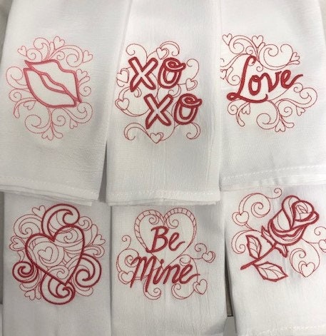 Valentine Cloth Dinner Napkin Set of 6, Valentine's Day Dinner Napkin, Embroidered, Customized, Valentines Day, I love you, Mr Mrs