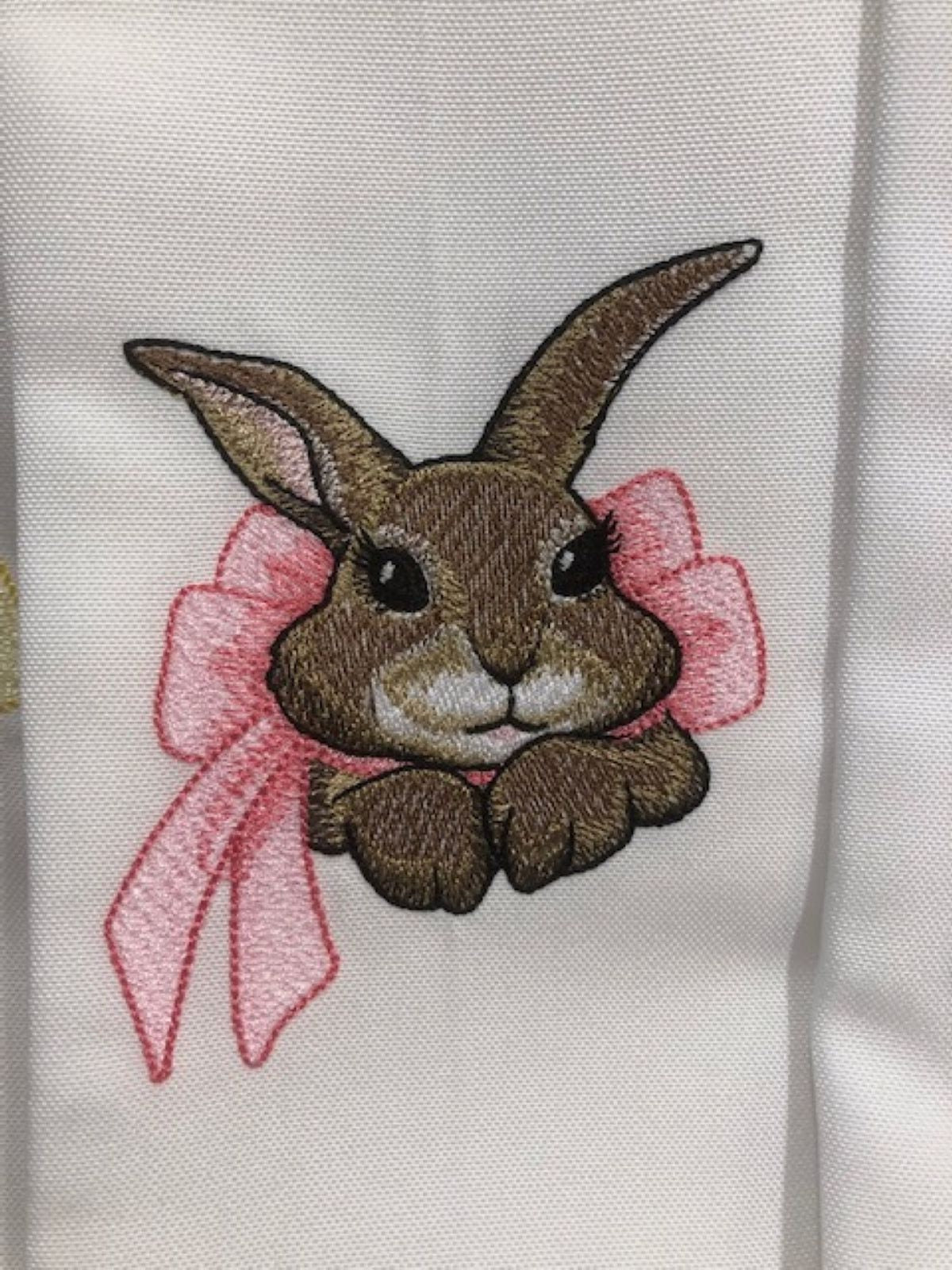 Easter bunny cloth dinner napkin set of 6, embroidered, customized, dinner napkin, Easter dinner, Easter Rabbit, Easter Bunny family dinner