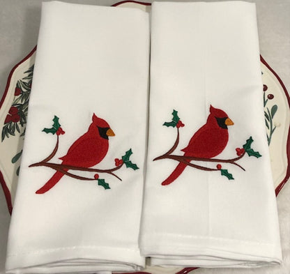Cardinal Christmas Dinner Napkin Set – Embroidered