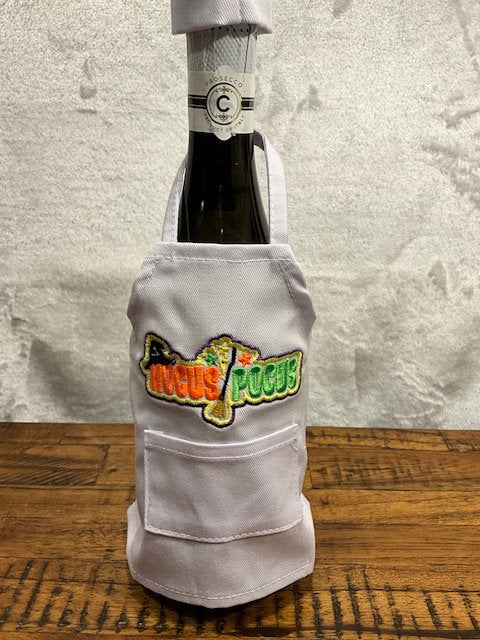 Halloween Wine Bottle Apron, Hallow's Eve Wine bottle cover, wine bottle cover, housewarming gift, wine bottle embroidery, More Boos please
