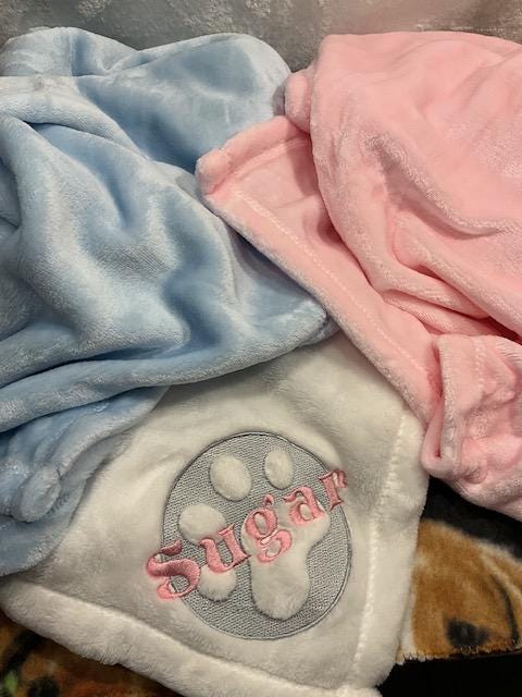 Personalized Soft Blanket for Dog or Cat | Dog blanket | Blanket with Dogs Name Embroidered | Blanket for Dog | Blanket for Cat