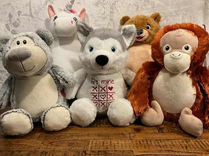 Personalized Valentine Husky Plush – Embroidered Keepsake