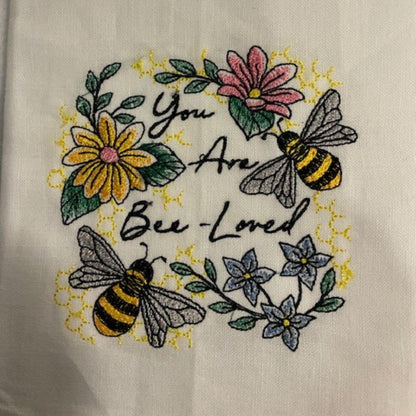 Bee-Inspired Dinner Napkins – Set of 5 Embroidered Napkins with Kindness Phrases – White or Yellow Trim