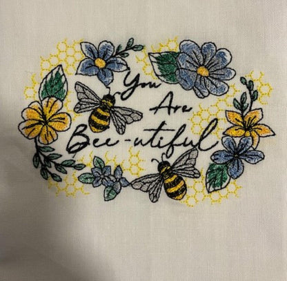 Bee-Inspired Dinner Napkins – Set of 5 Embroidered Napkins with Kindness Phrases – White or Yellow Trim