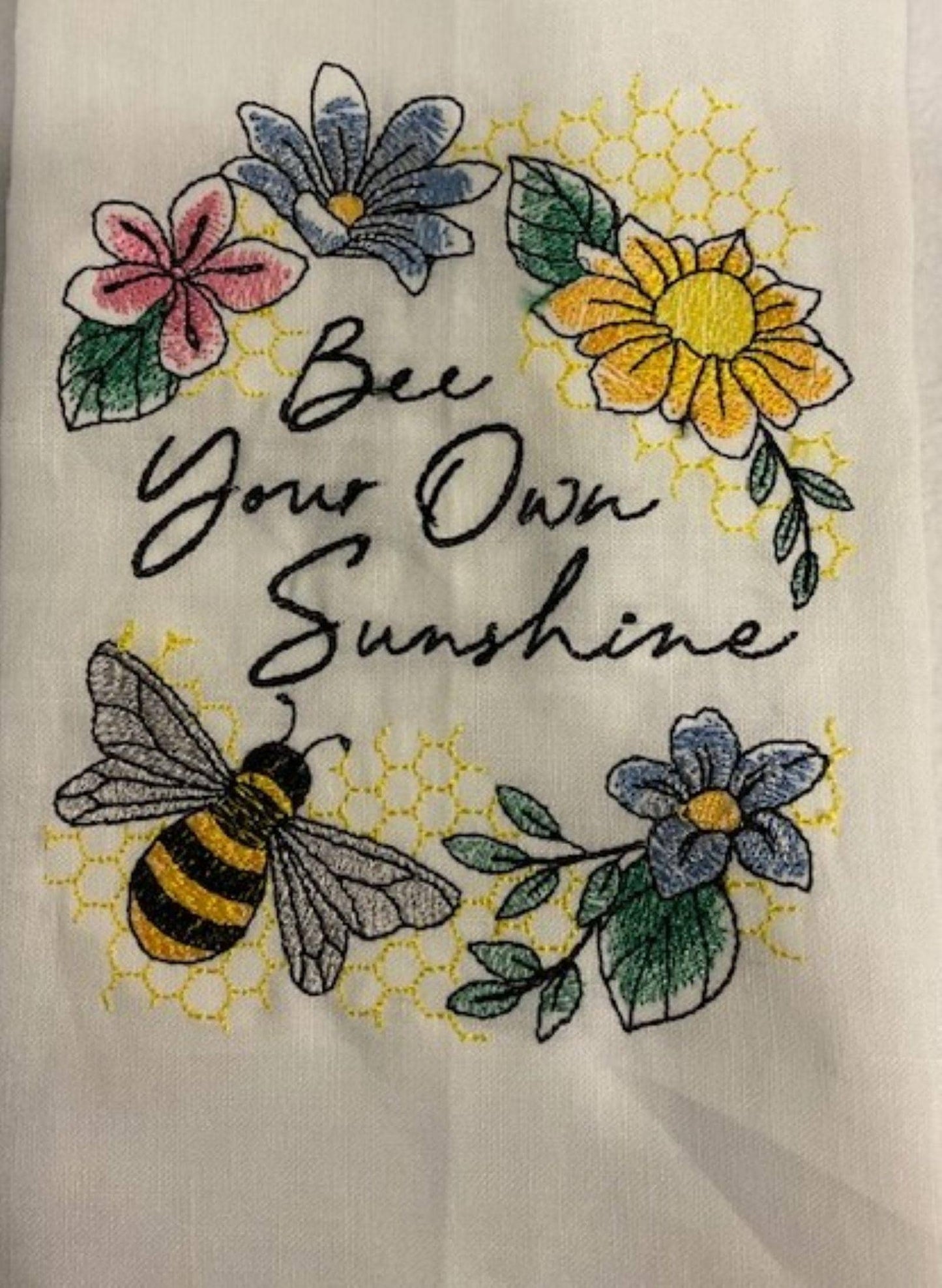 Bee-Inspired Dinner Napkins – Set of 5 Embroidered Napkins with Kindness Phrases – White or Yellow Trim