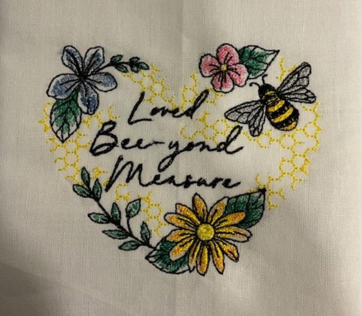 Bee-Inspired Dinner Napkins – Set of 5 Embroidered Napkins with Kindness Phrases – White or Yellow Trim